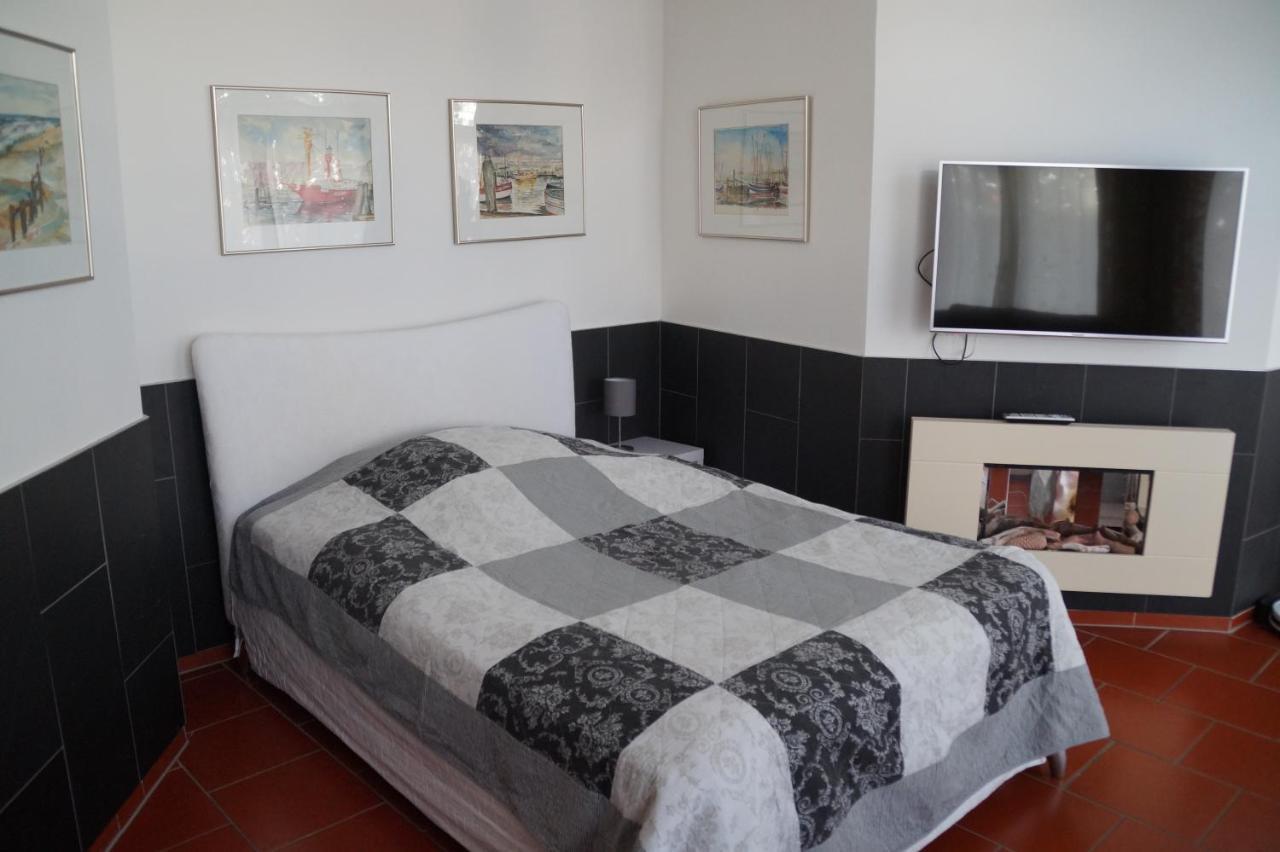 Studio-Apartment - Einraumwohnung Cuxhaven Eksteriør billede
